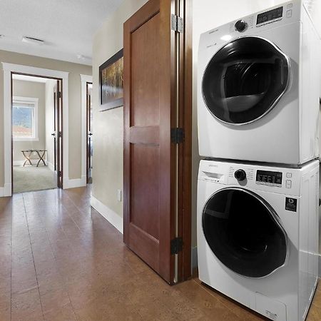 Sunset Ridge - Luxurious Corner Condo - Spectacular Mt Views With Open Pool! 坎莫尔 外观 照片