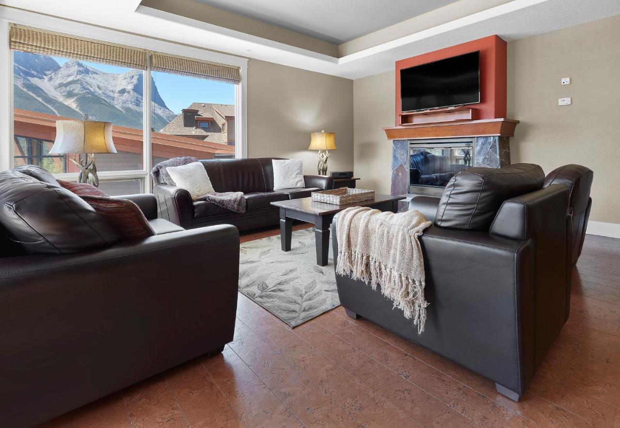 Sunset Ridge - Luxurious Corner Condo - Spectacular Mt Views With Open Pool! 坎莫尔 外观 照片